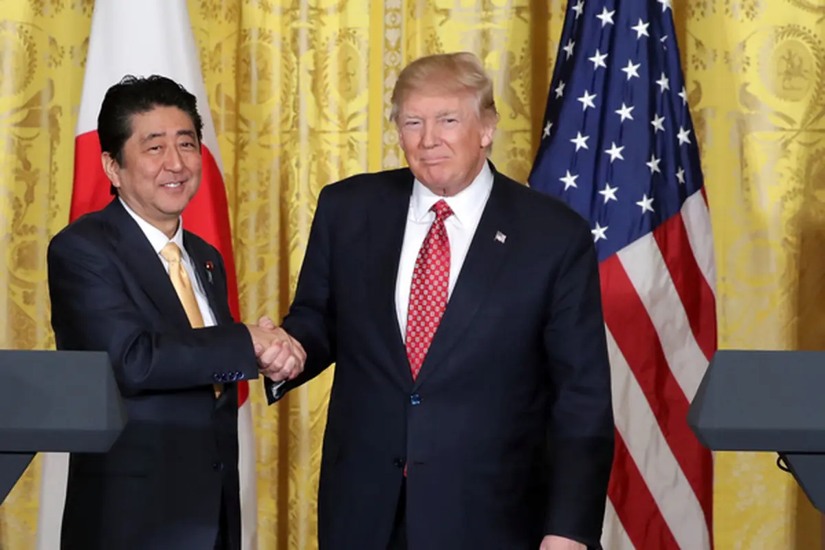 ترامپ به استعفای نخست‌وزیر ژاپن واکنش نشان داد |  آبه یک آقازاده بزرگ است
