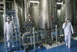 
 ایران غنی‌سازی اورانیوم با سومین آبشار سانتریفیوژی را آغاز کرد
