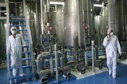 
 ایران غنی‌سازی اورانیوم با سومین آبشار سانتریفیوژی را آغاز کرد
