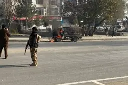 پرتاب ۱۴ موشک به کابل |  ۳ نفر کشته و ۱۱ نفر زخمی شدند | یکی از موشک‌ها در سفارت ایران فرود آمد