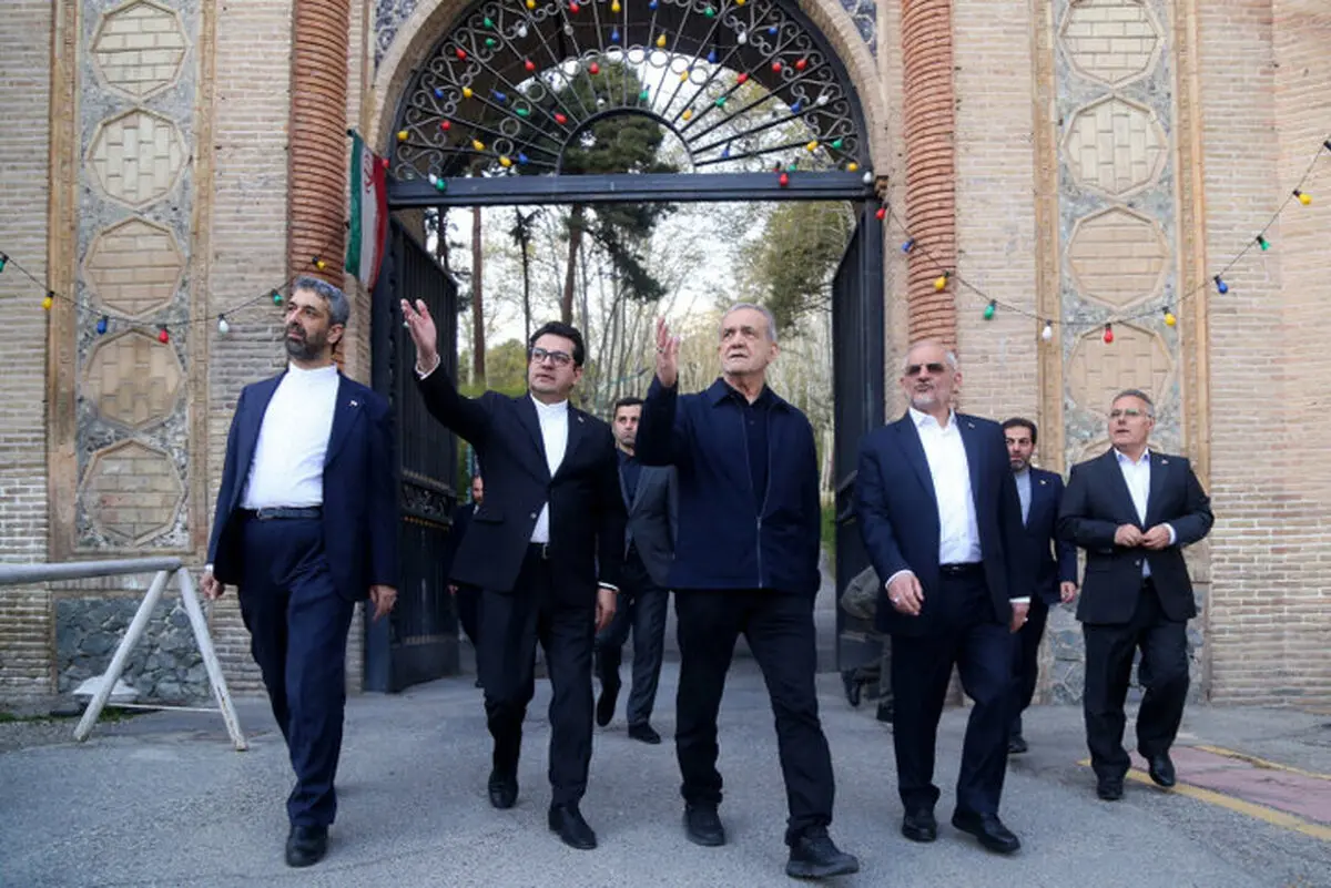 پزشکیان: هدف قرار دادن اماکن ورزشی نشان‌دهندۀ دشمنی با عزت و سربلندی ملت ایران است