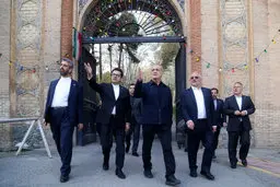 بازدید رئیس جمهور از کاخ سعدآباد | اطلاع از آخرین خسارات وارده در جریان جنگ اخیر