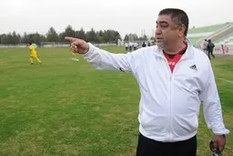 پیروانی: حق با برادرم است 