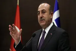 چاووش‌اوغلو تهدید کرد