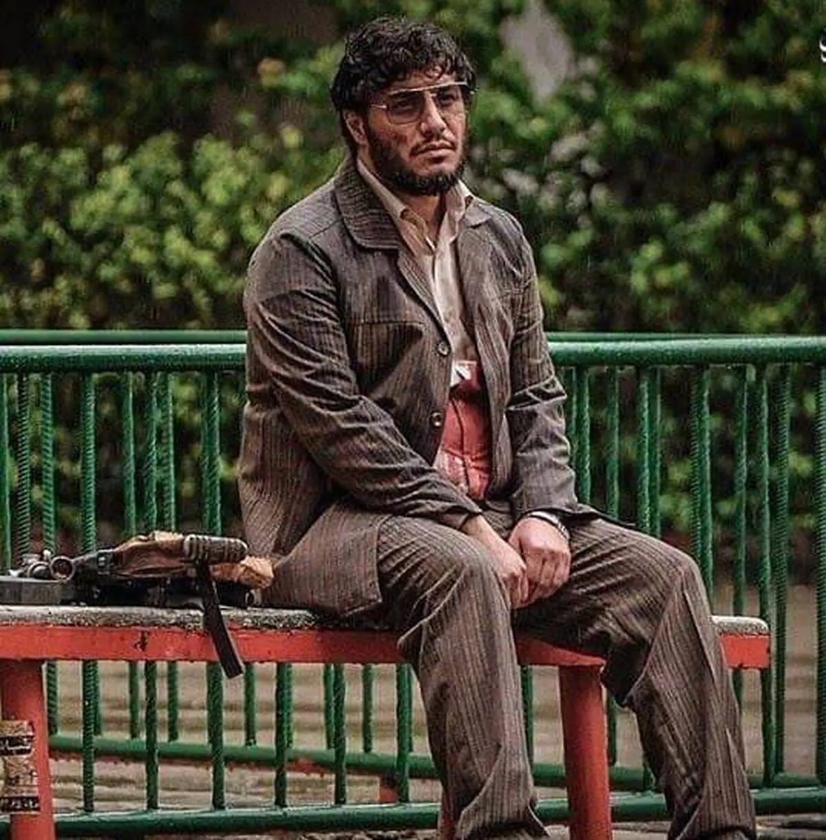 چرا جواد عزتی مهمترین بازیگر دهه ۹۰ بود