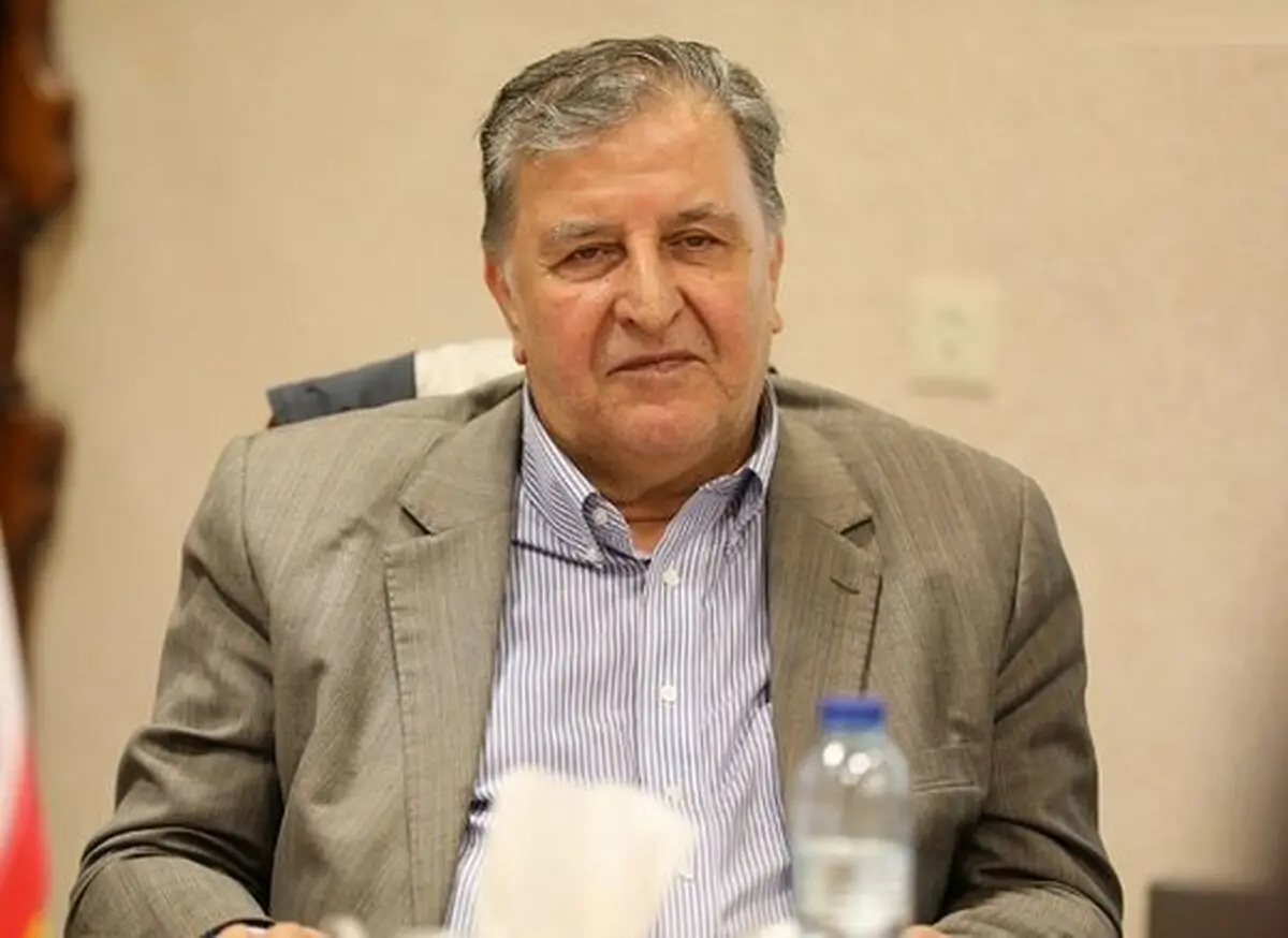 انتقاد شدید از کم کاری مجلس و دولت برای مهار گرانی ها | جالب است ارز ۴ هزار و ۲۰۰ تومانی نیم‌ساعته پرونده‌اش بسته شد!