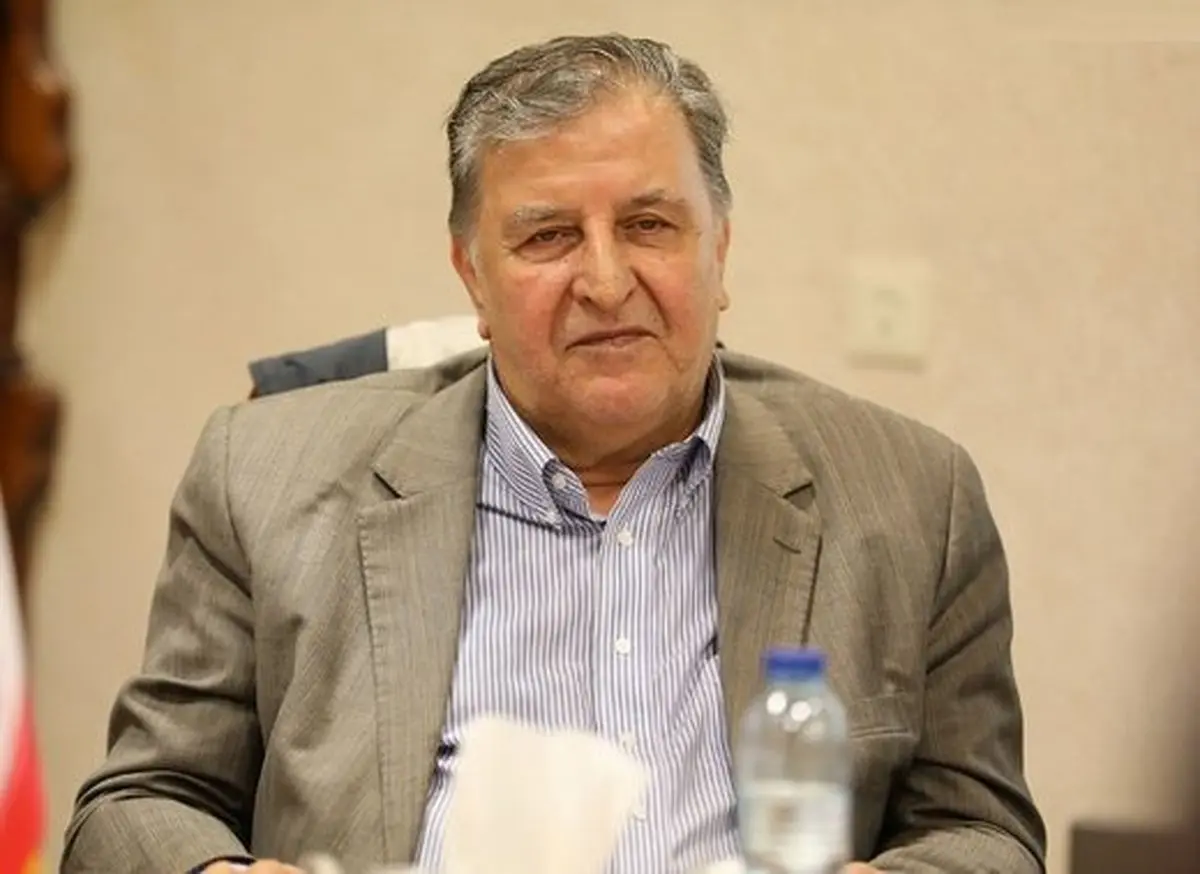انتقاد شدید از کم کاری مجلس و دولت برای مهار گرانی ها | جالب است ارز ۴ هزار و ۲۰۰ تومانی نیم‌ساعته پرونده‌اش بسته شد!