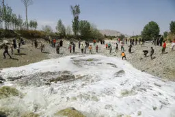 خروجی آب سد زاینده رود افزایش یافت