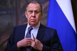 لاوروف: با ایران برای دور زدن تحریم ها، همکاری می‌کنیم