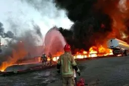 آتش‌سوزی در واحد ۷۵ پالایشگاه آبادان  | قطب نفتی ایران در آتش سوخت 

