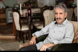 ماجرای گریه زنده‌یاد کریم خانی هنگام ضبط قطعه مشهور «آمدم ای شاه پناهم بده» + ویدئو