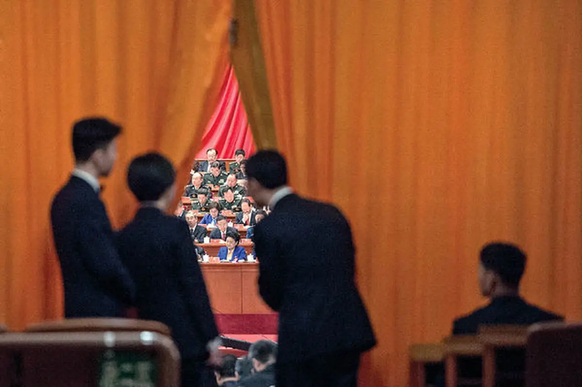 پشت پرده حزب حاکم چین | روایت دست اول از کمونیست‌هایی که اژدها را هدایت می‌کنند