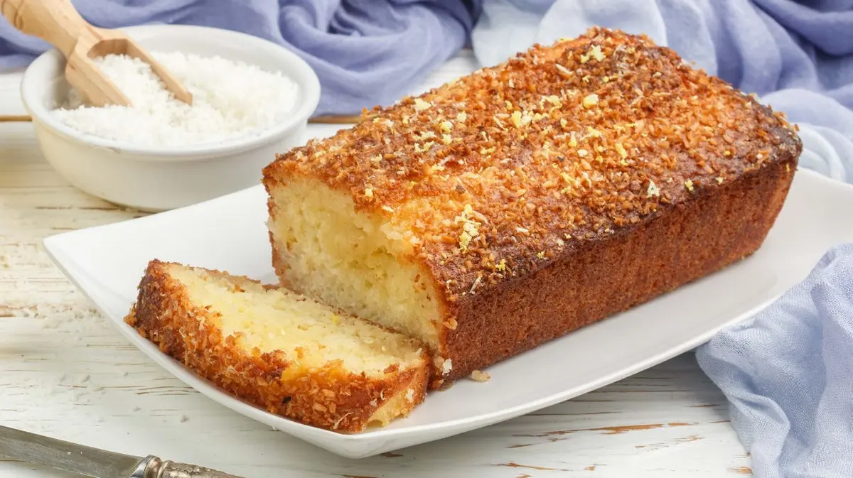 طرز تهیه کیک نارگیلی کافی شاپی + ویدیو