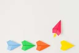 چرا و چگونه متوسط نباشیم؟ (+ 4 راهبرد برای میان‌مایه نبودن)