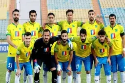 این بازیکن فوتبال با قمه کشی خودش را به باشگاه تحمیل می‌کند