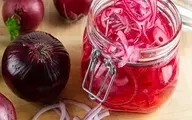 طرز تهیه ترشی پیاز قرمز | یه ترشی ساده اما خوشمزه +ویدئو