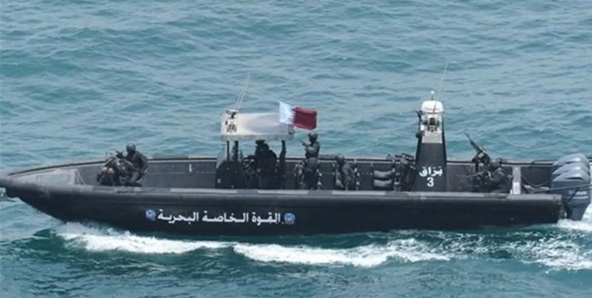 
 کشتی‌های قطر دو قایق وابسته به گارد ساحلی این کشور را توقیف کرده‌اند.

