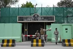 دستیار وزیر خارجه: سفارت ایران فعال است؛ تعدادی از همکاران به کشور بازگشته و تعدادی دیگر به افغانستان رفته‌اند
