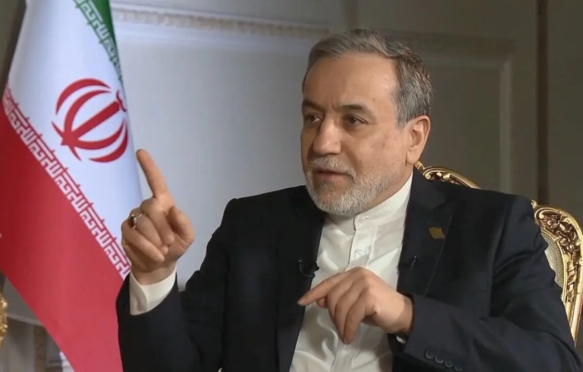 عراقچی: تهدیدهای صریح و مکرر ترامپ علیه مقام معظم رهبری اقدامی غیرقابل اغماض است که مصداق بارز نقض اصل منع مداخله در امور داخلی کشورها و نادیده گرفتن اصل تعرض ناپذیری سران کشورهاست | امریکا باید در برابر اقدامات خود پاسخگو باشد
