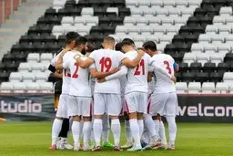 ایران - کنیا، ساعت ۲۰:۳۰ روز سه‌شنبه ۸ فروردین در آزادی