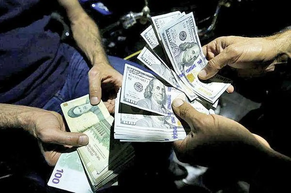 بانک مرکزی: معاملات فردایی و خرید و فروش ارز خارج از صرافی‌ها و بانک‌ها قاچاق است