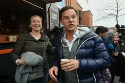 مانع دیدار خداحافظی نخست وزیر هلند با مادرش پیش از مرگ شد.