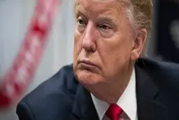 جان بولتون| (ترامپ) می‌گوید حمله به ونزوئلا "باحال" است.