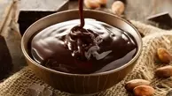 طرز تهیه سس شکلات خانگی با کمترین هزینه | سسی که در کمترین زمان آماده می‌شود! +ویدئو