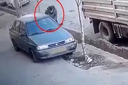 سرقت پراید در کوتاه‌ترین زمان ممکن!+ویدئو