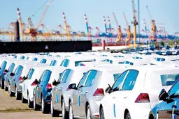 قوانین واردات خودرو | تقسیط حقوق گمرکی خودروهای وارداتی | نیم‌قرن با اقتصاد ایران در 16خرداد