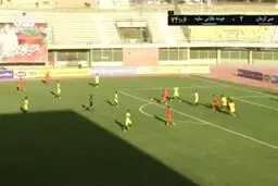 سوپرگل تماشایی بازیکن مس کرمان+ویدئو