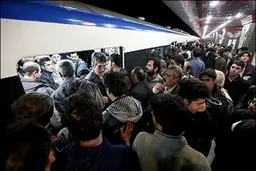 اگر در ازدحام جمعیت افتادی اینطوری از خودت محافظت کن | نکات مهم برای اقدامات لازم در شرایط اضطراری +ویدئو