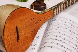 از سه سیم تا سیم مشتاق