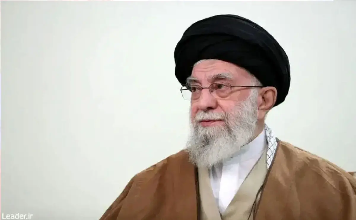 لحظه اعلام خبر شهادت رهبر انقلاب از صداوسیما +ویدئو