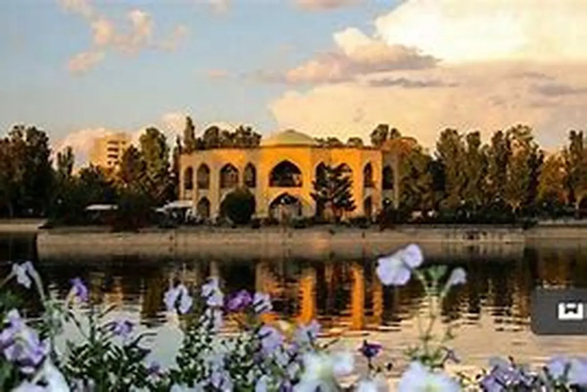 سرقت المان‌های نوروزی در اسلام‌آباد غرب | المان‌ها تنها ۲۴ ساعت دوام آوردند +تصویر
