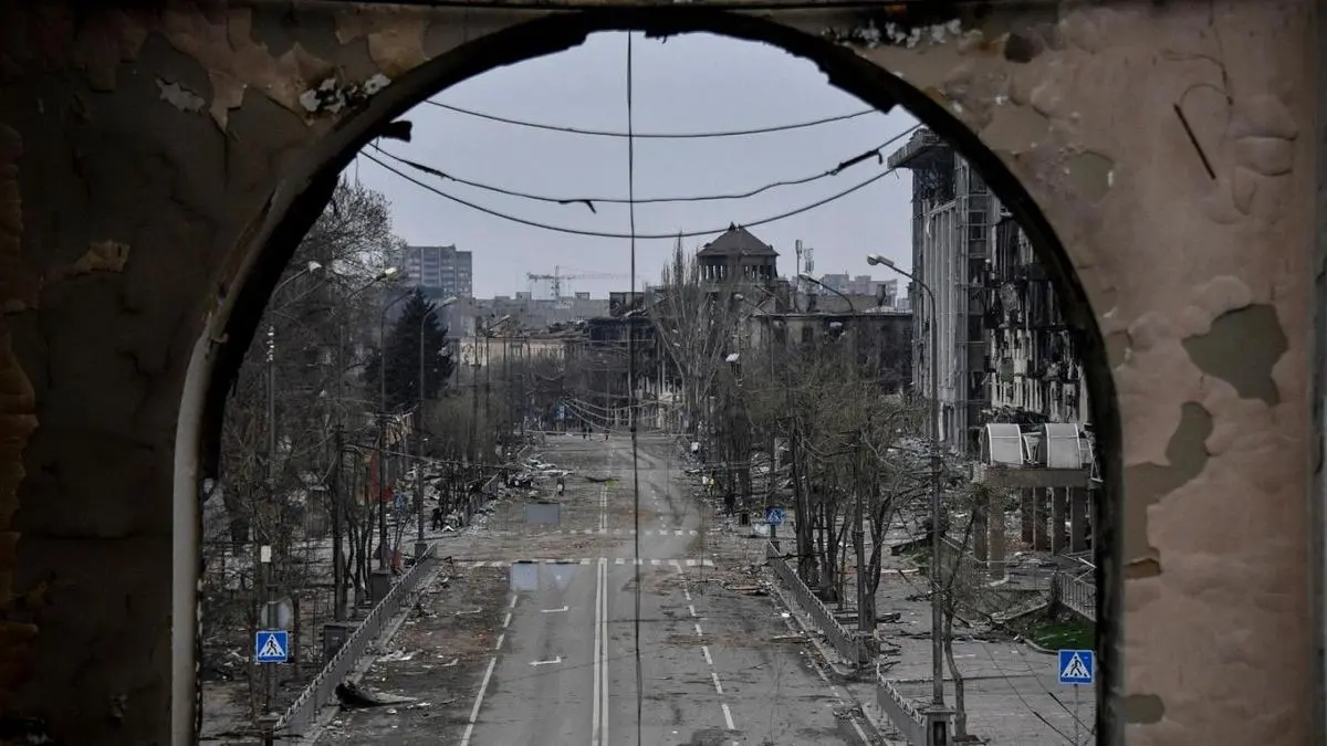 شهر در دست ماست| روس‌ها اجساد اوکراینی‌ها را به گور دسته جمعی می‌برند 