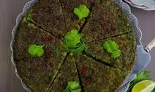 ناهار کوکو سبزی پفکی درست کن، خیلی عالی میشه | طرز تهیه کوکو سبزی پفکی خوشمزه و مجلسی به روش رستورانی + راز عطر بیشتر کوکو 