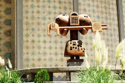 کلید مجسمه تئاتر شهر درخطر است