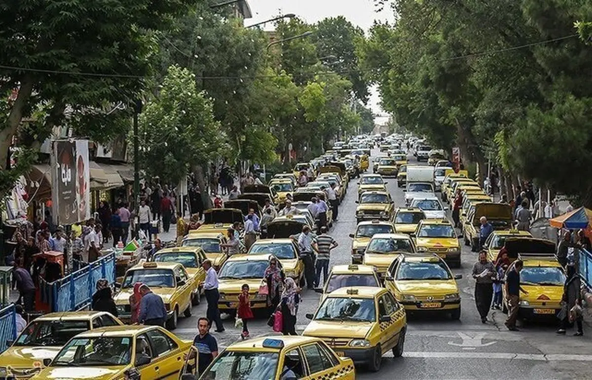 افزایش قیمت بنزین تأثیری بر کرایه تاکسی‌ها ندارد | موارد تخلف را به ۱۳۷ اعلام کنید