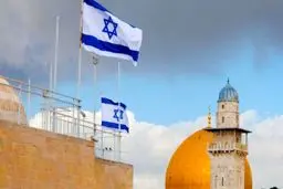 بیلبورد پرحاشیه در تل‌آویو | ترامپ، نتانیاهو و رهبران عرب در کنار هم! +تصویر