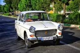 پژو ۴۰۴ یا پژو آخوندی ایران