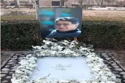 خبر تخریب سنگ قبر استاد شجریان تکذیب شد