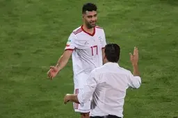 مهدی طارمی: آب و برق را مجانی کنید + تصویر 