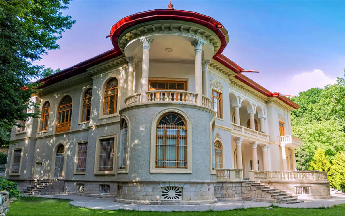 تصاویری از خسارات ناشی از جنگ به کاخ سعدآباد +ویدئو