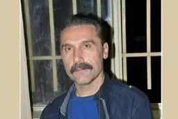 رفتار عجیب مردم با امیر آتشانی بازیگر پس از باران! | به من ناسزا می‌گفتند،۲۰ سال است شمال نرفتم!