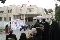 سناریوهای احتمالی اقتصاد ایران در سال 1400 شمسی| سیاست خارجی ما باید در خدمت اقتصاد باشد | هدفگذاری بانک مرکزی برای تورم 22 درصدی، شعاری بود