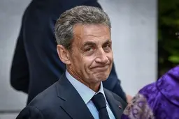 سارکوزی به ۵ سال زندان محکوم شد | اتهام دریافت کمک مالی از قذافی