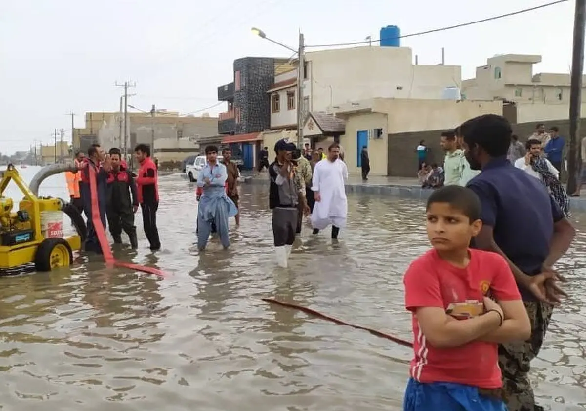 
منازل چهار محله کنارک درگیر آبگرفتگی جدی است