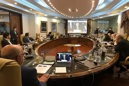دو پیشنهاد کاهش ۱۰ و ۱۱ میلیون بشکه‌ای تولید نفت از سوی اوپک و غیراوپک مطرح است 