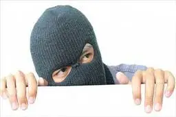 حمله خشونت امیز اراذل در اتوبان ستار خان+ویدیو